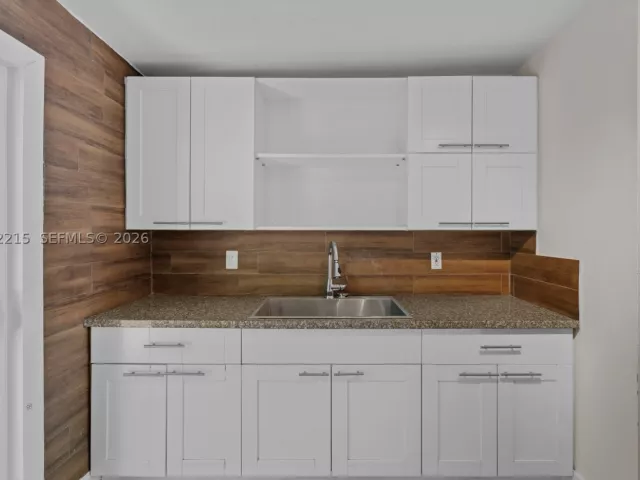 3-bedroom home for rent in North Miami - 175 NW 121st St - MondialRealty