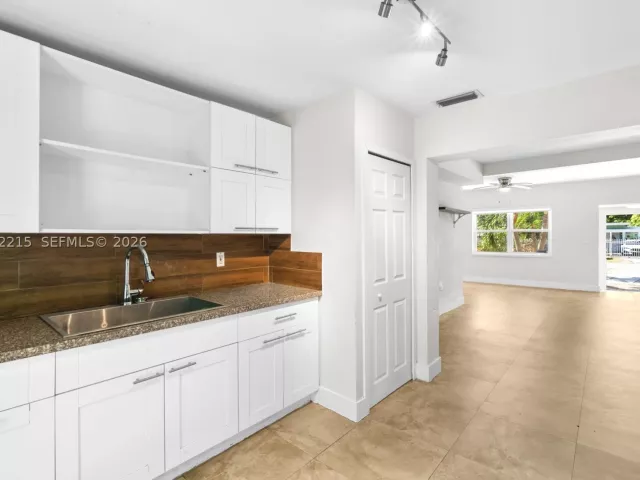 3-bedroom home for rent in North Miami - 175 NW 121st St - MondialRealty