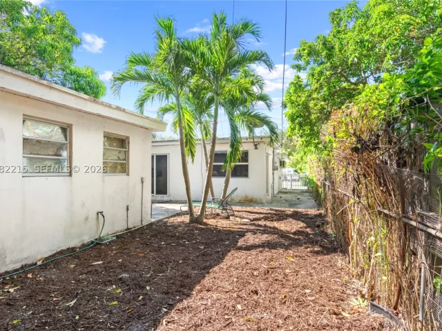 3-bedroom home for rent in North Miami - 175 NW 121st St - MondialRealty