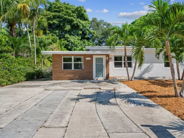 3-bedroom home for rent in North Miami - 175 NW 121st St - MondialRealty