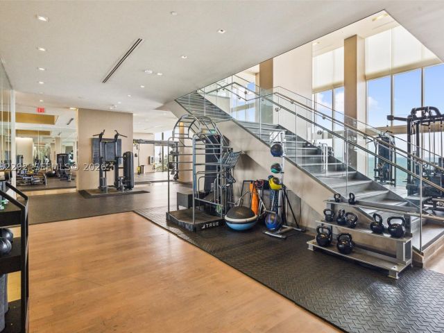 2-bedroom condo for sale in Hallandale Beach - 1830 S Ocean Dr 3508 - MondialRealty