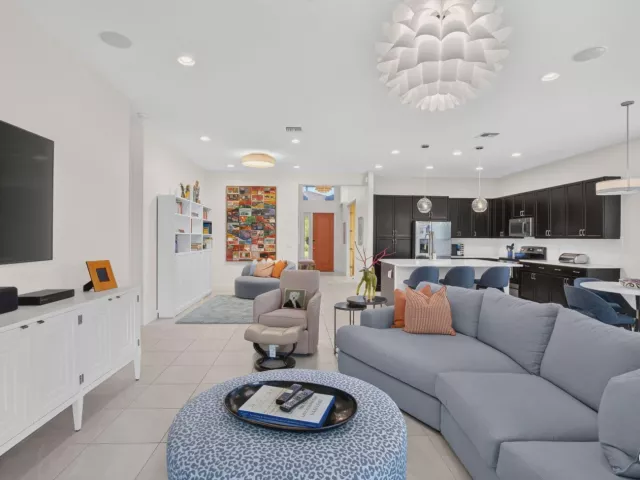 3-bedroom home for sale in Delray Beach - 9772 Celtic Sea Lane - MondialRealty