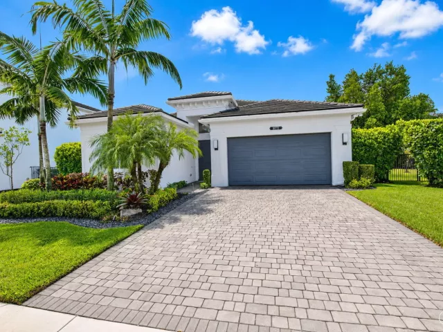 3-bedroom home for sale in Delray Beach - 9772 Celtic Sea Lane - MondialRealty