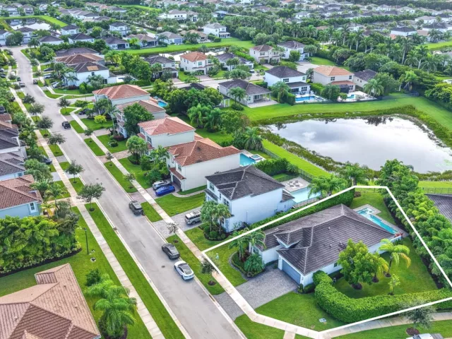 3-bedroom home for sale in Delray Beach - 9772 Celtic Sea Lane - MondialRealty