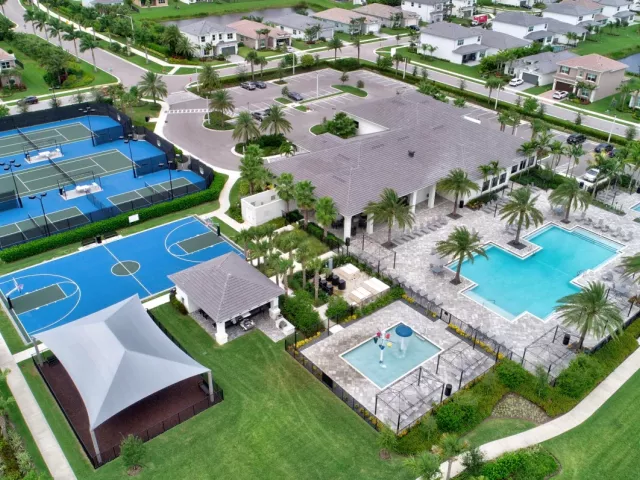 3-bedroom home for sale in Delray Beach - 9772 Celtic Sea Lane - MondialRealty