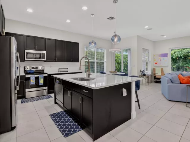 3-bedroom home for sale in Delray Beach - 9772 Celtic Sea Lane - MondialRealty