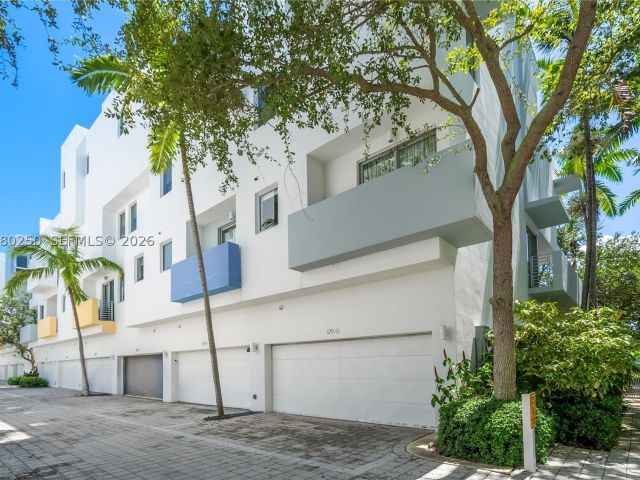 3-bedroom home for rent in Miami Beach - 179 N Shore Dr 179-6 - MondialRealty
