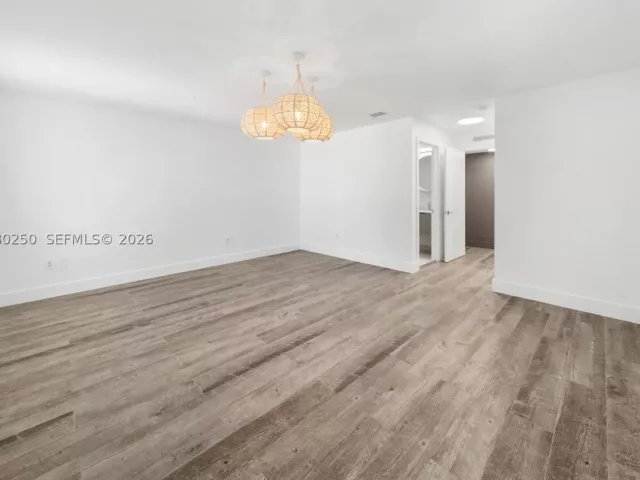 3-bedroom home for rent in Miami Beach - 179 N Shore Dr 179-6 - MondialRealty