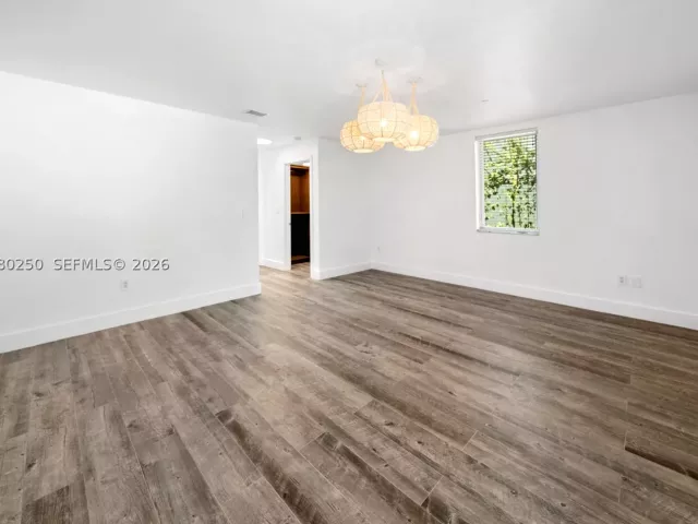 3-bedroom home for rent in Miami Beach - 179 N Shore Dr 179-6 - MondialRealty