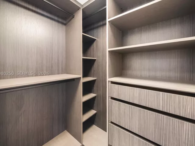 3-bedroom home for rent in Miami Beach - 179 N Shore Dr 179-6 - MondialRealty