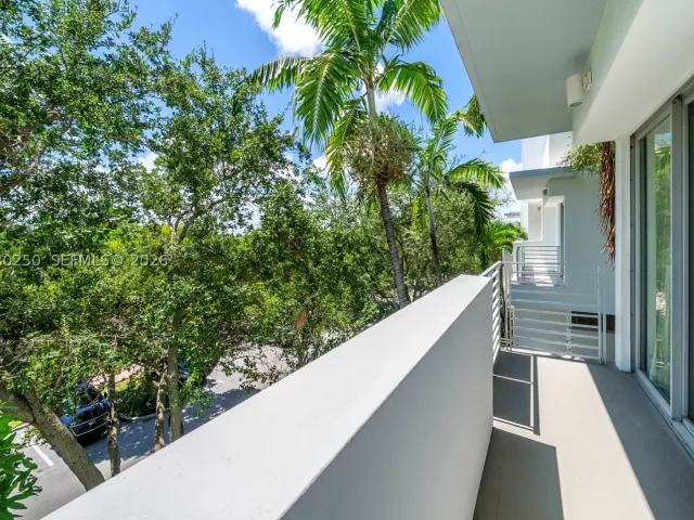 3-bedroom home for rent in Miami Beach - 179 N Shore Dr 179-6 - MondialRealty