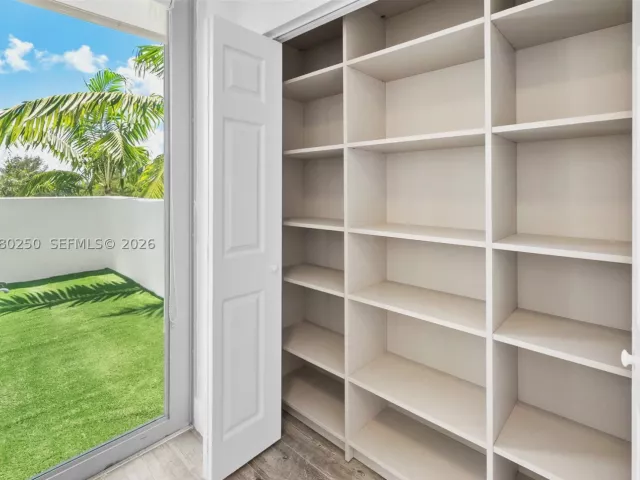 3-bedroom home for rent in Miami Beach - 179 N Shore Dr 179-6 - MondialRealty