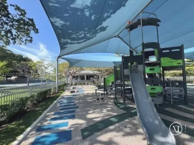 3-bedroom home for rent in Miami Beach - 179 N Shore Dr 179-6 - MondialRealty