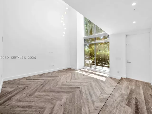 3-bedroom home for rent in Miami Beach - 179 N Shore Dr 179-6 - MondialRealty