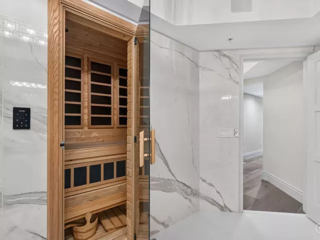 3-bedroom home for sale in Fort Lauderdale - 411 N NEW RIVER Drive E V-2 - MondialRealty
