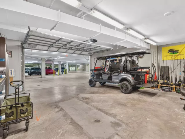 3-bedroom home for sale in Fort Lauderdale - 411 N NEW RIVER Drive E V-2 - MondialRealty