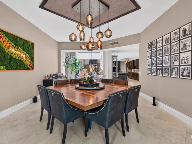 3-bedroom home for sale in Fort Lauderdale - 411 N NEW RIVER Drive E V-2 - MondialRealty