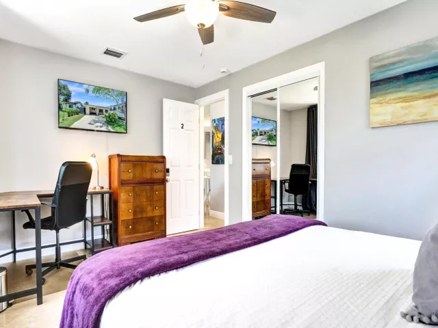 3-bedroom home for rent in Fort Lauderdale - 1041 SW 32ND Street - MondialRealty