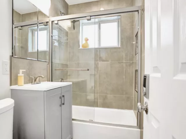 3-bedroom home for rent in Fort Lauderdale - 1041 SW 32ND Street - MondialRealty