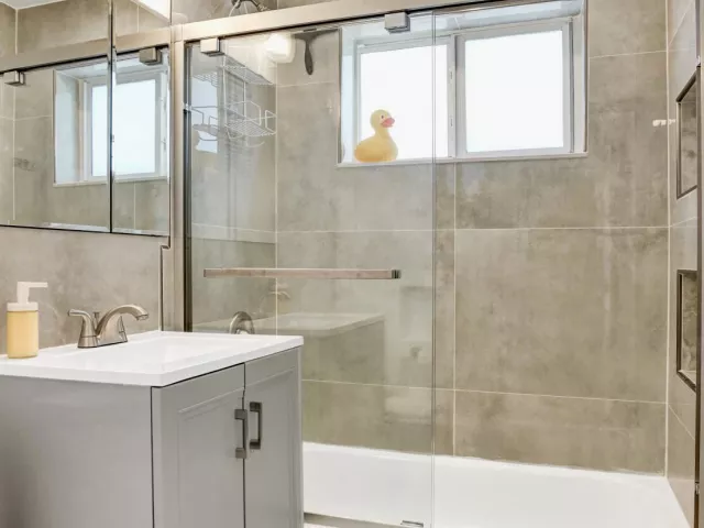 3-bedroom home for rent in Fort Lauderdale - 1041 SW 32ND Street - MondialRealty