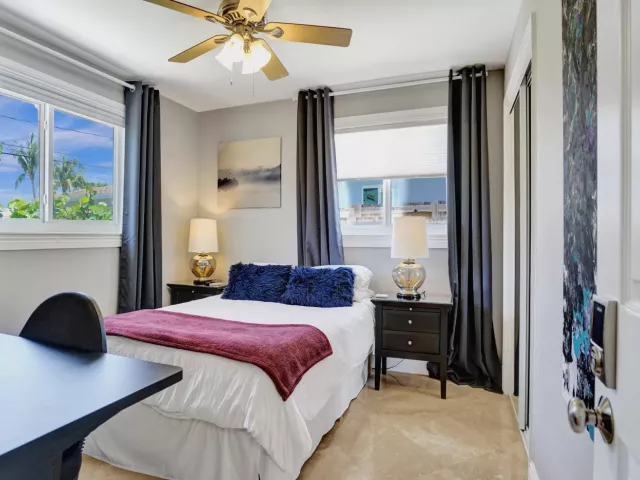 3-bedroom home for rent in Fort Lauderdale - 1041 SW 32ND Street - MondialRealty