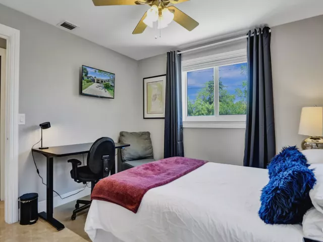 3-bedroom home for rent in Fort Lauderdale - 1041 SW 32ND Street - MondialRealty