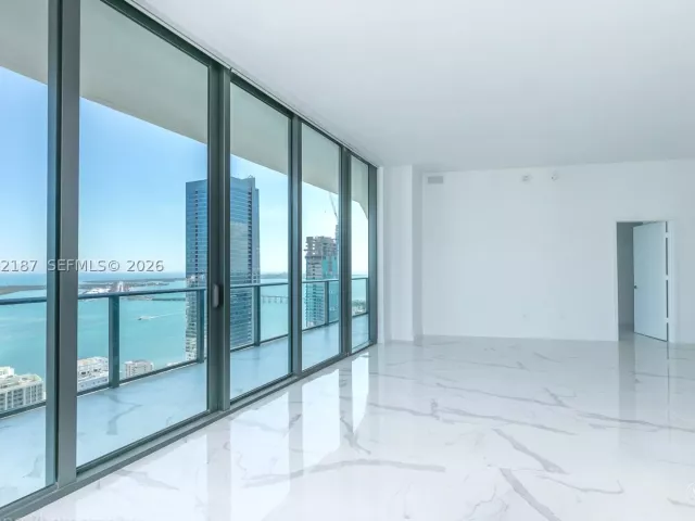 3-bedroom condo for sale in Miami - 1300 S Miami Ave PH5101 - MondialRealty