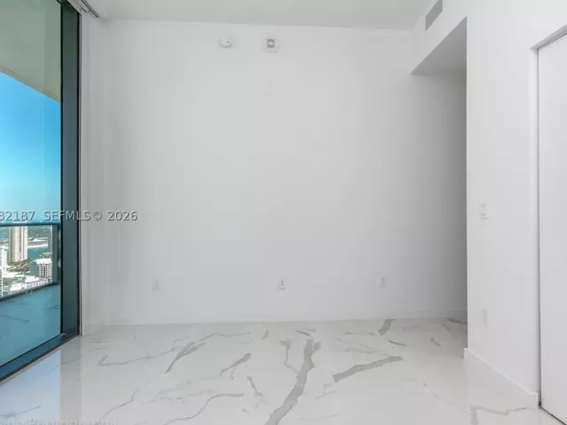 3-bedroom condo for sale in Miami - 1300 S Miami Ave PH5101 - MondialRealty
