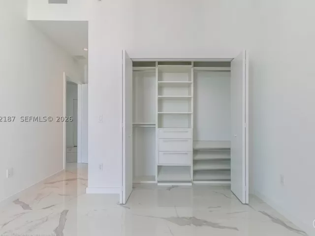 3-bedroom condo for sale in Miami - 1300 S Miami Ave PH5101 - MondialRealty