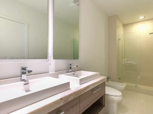 3-bedroom condo for sale in Miami - 1300 S Miami Ave PH5101 - MondialRealty