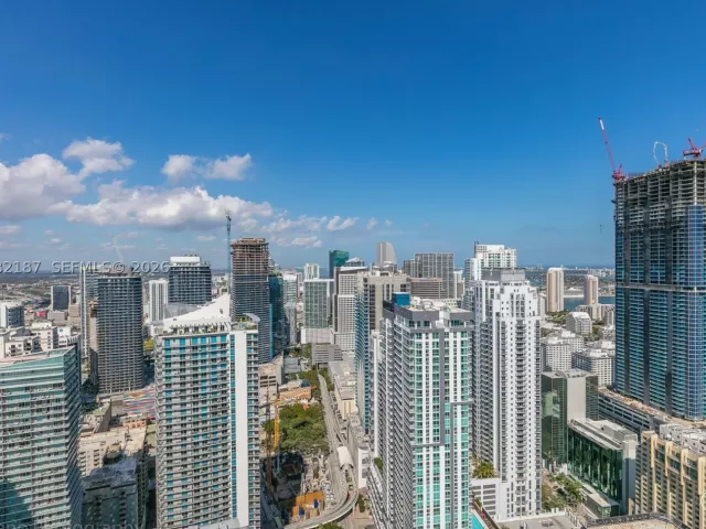 3-bedroom condo for sale in Miami - 1300 S Miami Ave PH5101 - MondialRealty