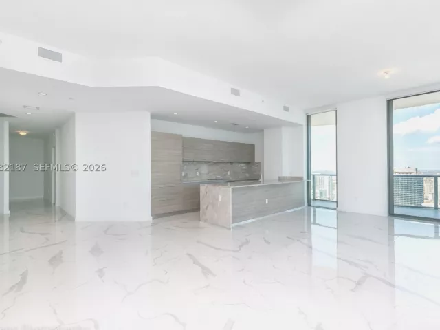 3-bedroom condo for sale in Miami - 1300 S Miami Ave PH5101 - MondialRealty