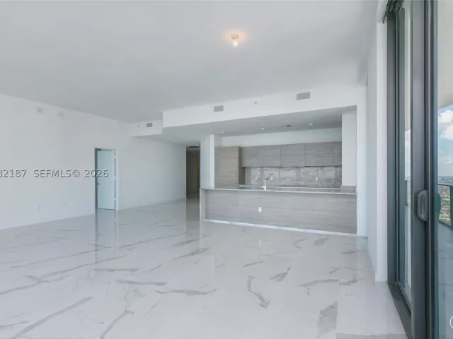 3-bedroom condo for sale in Miami - 1300 S Miami Ave PH5101 - MondialRealty