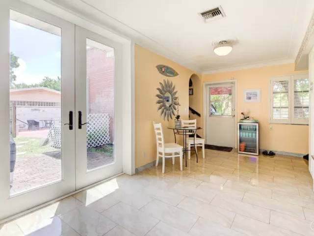 3-bedroom home for sale in Pompano Beach - 226 NE 13th Avenue - MondialRealty