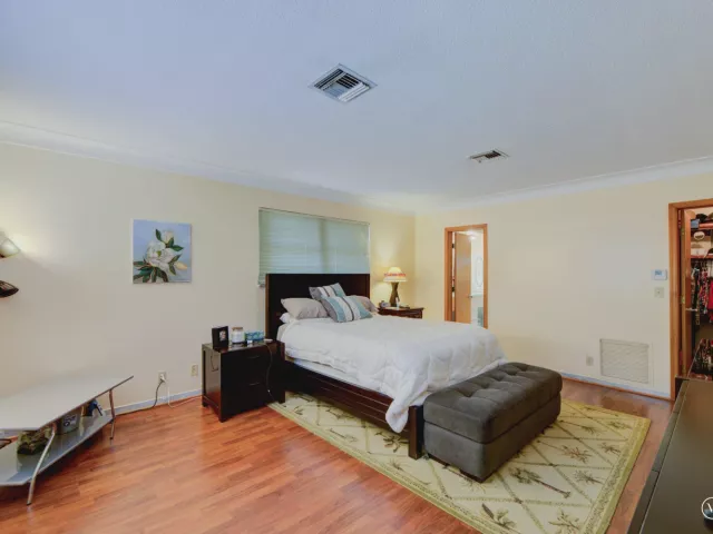 3-bedroom home for sale in Pompano Beach - 226 NE 13th Avenue - MondialRealty