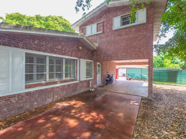 3-bedroom home for sale in Pompano Beach - 226 NE 13th Avenue - MondialRealty