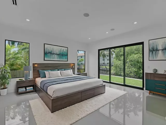 3-bedroom home for sale in Fort Lauderdale - 656 NW 21st Street - MondialRealty
