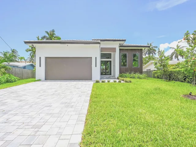 3-bedroom home for sale in Fort Lauderdale - 656 NW 21st Street - MondialRealty