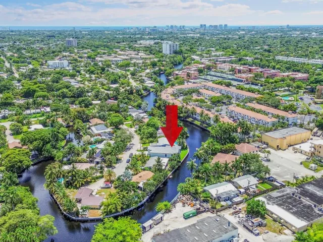3-bedroom home for sale in Fort Lauderdale - 656 NW 21st Street - MondialRealty