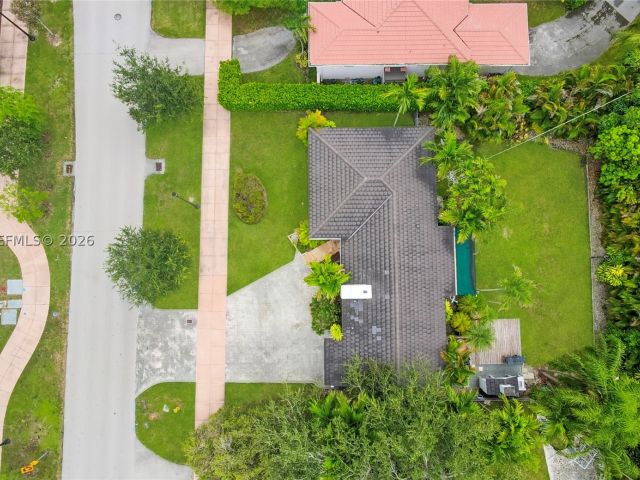 3-bedroom home for sale in Coral Gables - 3128 Coconut Grove Dr - MondialRealty