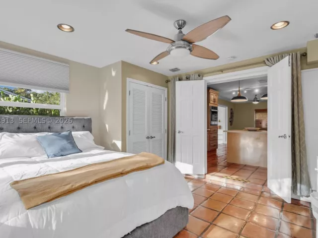 3-bedroom home for rent in Wilton Manors - 100 NE 26th Dr 100 - MondialRealty