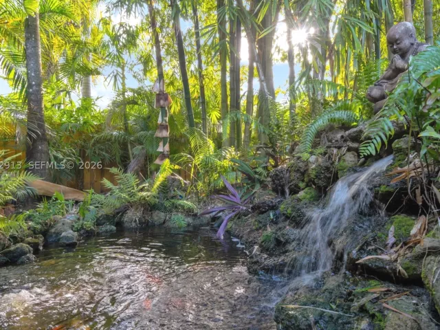 3-bedroom home for rent in Wilton Manors - 100 NE 26th Dr 100 - MondialRealty