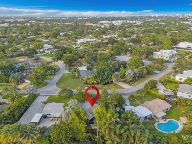 3-bedroom home for rent in Wilton Manors - 100 NE 26th Dr 100 - MondialRealty