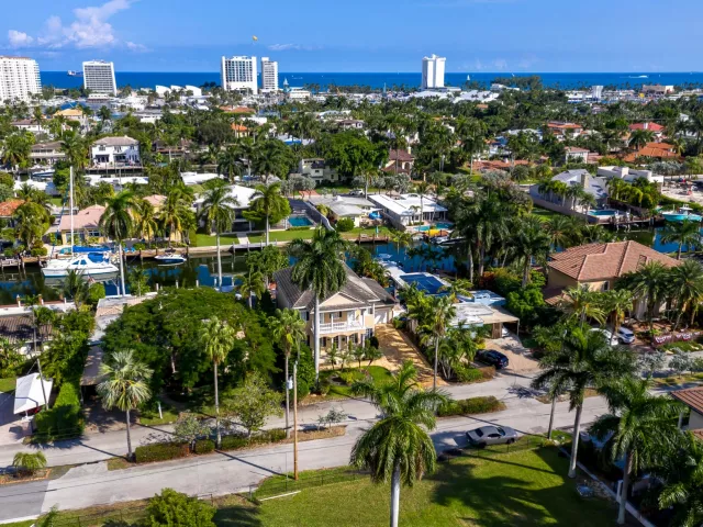 5-bedroom home for rent in Fort Lauderdale - 514 SOLAR ISLE Drive - MondialRealty