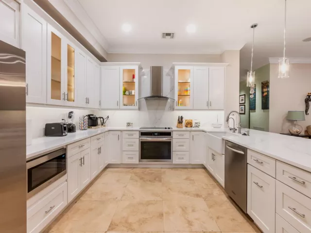 5-bedroom home for rent in Fort Lauderdale - 514 SOLAR ISLE Drive - MondialRealty