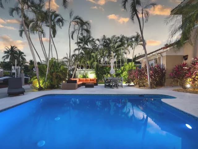 5-bedroom home for rent in Fort Lauderdale - 514 SOLAR ISLE Drive - MondialRealty
