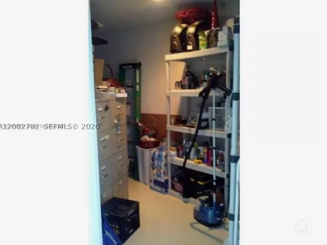 2-bedroom home for rent in Aventura - 2950 NE 188th St 304 - MondialRealty