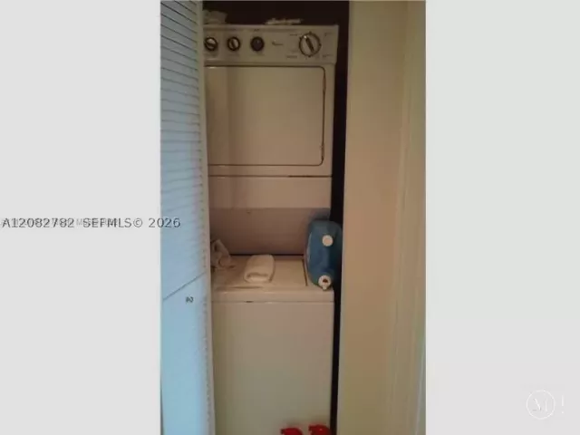 2-bedroom home for rent in Aventura - 2950 NE 188th St 304 - MondialRealty