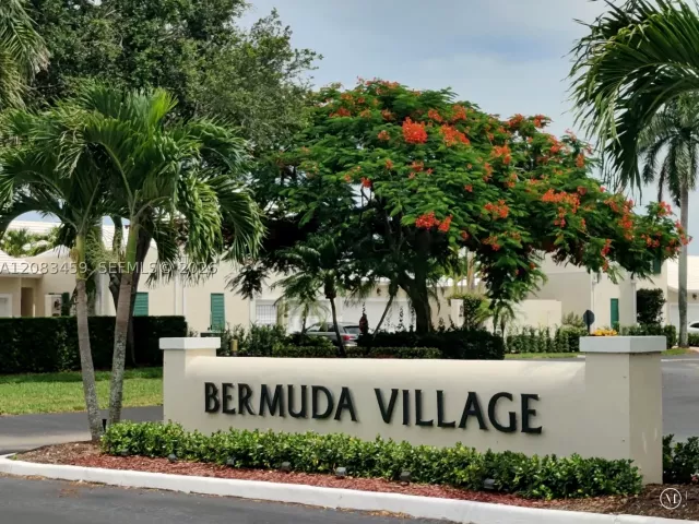 3-bedroom home for rent in Boca Raton - 17276 Bermuda Village Dr 17276 - MondialRealty