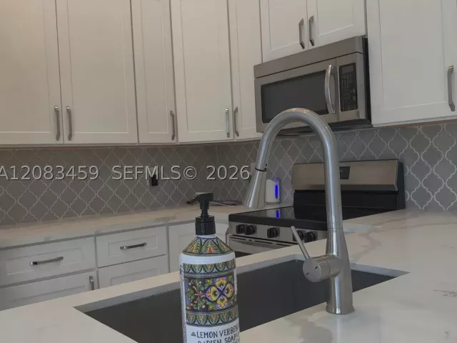 3-bedroom home for rent in Boca Raton - 17276 Bermuda Village Dr 17276 - MondialRealty